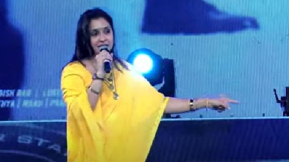  'ಜೇಮ್ಸ್' ಪ್ರೀ ರಿಲೀಸ್ ಈವೆಂಟ್‌ನಲ್ಲಿ ಅಪ್ಪುನ ನೆನೆದು ಭಾವುಕರಾದ ಅನು ಪ್ರಭಾಕರ್ !