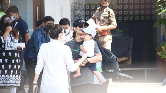 Kareena Kapoor : ತನ್ನಿಬ್ಬರು ಮಕ್ಕಳೊಂದಿಗೆ ಮಾಲ್ಡೀವ್ಸ್ ಪ್ರವಾಸ ಕೈಗೊಂಡ ನಟಿ ಕರೀನಾ ಕಪೂರ್!