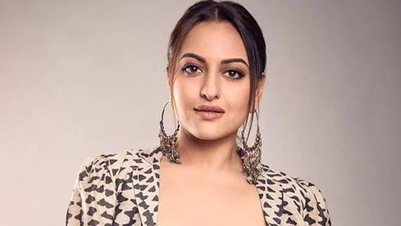 ಬಾಲಿವುಡ್‌ ನಟಿ ಸೋನಾಕ್ಷಿ ಸಿನ್ಹಾ ವಿರುದ್ಧ ಜಾಮೀನು ರಹಿತ ವಾರೆಂಟ್!