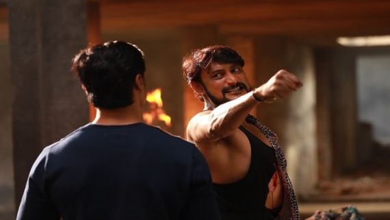 ಖಡಕ್ ಟ್ರೈಲರ್ ಮೂಲಕ 'ಟಕ್ಕರ್' ಕೊಟ್ಟು ಸಿನಿಮಾ ನೋಡಿ ಅಂತಿದೆ ಟೀಮ್ 