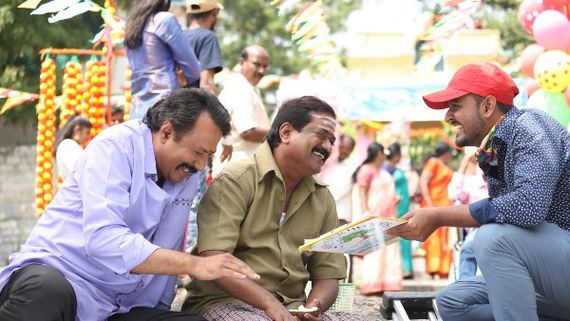 ಮಠ ಗುರುಪ್ರಸಾದ್ ಬಳಿ ಪಳಗಿದ 'ವೀಲ್ ಚೇರ್ ರೋಮಿಯೋ'ನಿರ್ದೇಶಕನ 15 ವರ್ಷಗಳ ಪರಿಶ್ರಮ! 