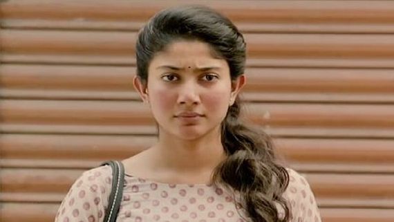 ಬೂದು ಬಣ್ಣದ ಶರ್ಟ್‌ ಧರಿಸಿದ್ದ ಆ ಹುಡುಗನನ್ನು ಹುಡುಕುತ್ತಿದ್ದಾರೆ ಸಾಯಿ ಪಲ್ಲವಿ