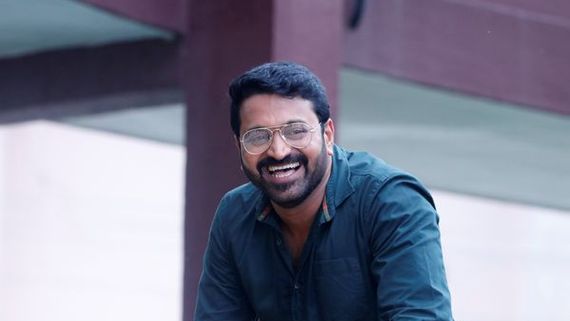 ಡಿಫರೆಂಟ್ ಸ್ಟೈಲ್‌ನಲ್ಲಿ ಕಥೆ ಹೇಳಲು ರೆಡಿಯಾಗಿದೆ 'ಹರಿಕಥೆ ಅಲ್ಲ ಗಿರಿಕಥೆ' ಚಿತ್ರತಂಡ 