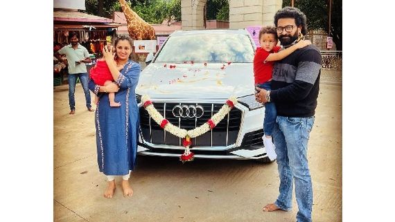 ದುಬಾರಿ ಕಾರು ಖರೀದಿಸಿದ ರಿಷಬ್ ಶೆಟ್ಟಿ!