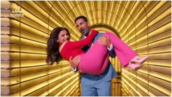 ಉರ್ಕೊಳ್ಳೋರ್ ಉರ್ಕೊಳ್ಳಲಿ: ಅಕ್ಷಯ್ ಕುಮಾರ್ ತೆಕ್ಕೆಯಲ್ಲಿ ಗ್ರ್ಯಾಂಡ್ ಎಂಟ್ರಿ ಕೊಟ್ಟ ಸಮಂತಾ!