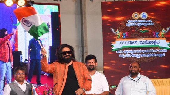 ''ಸಿಎಂ ಬೊಮ್ಮಾಯಿ, ಸಚಿವ ಅಶ್ವತ್ಥ್ ಅನ್ನು ಕಾಪಾಡಿದ್ದಾರೆ ಯಶ್''