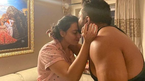 ಹುಟ್ಟುಹಬ್ಬಕ್ಕೆ ಅತ್ಯುತ್ತಮ ಉಡುಗೊರೆ ನೀಡಿದ್ದೇನೆ ಎಂದು ಧ್ರುವ ಸರ್ಜಾಗೆ ವಿಶ್ ಮಾಡಿದ ಪತ್ನಿ ಪ್ರೇರಣಾ