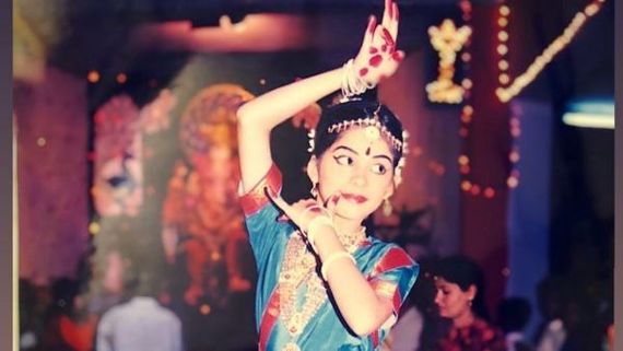 ಈ ಬಾಲ್ಯದ ಫೋಟೊ ಕನ್ನಡದ ಯಾವ ನಟಿಯದ್ದು ಎಂದು ಗುರುತಿಸಬಲ್ಲಿರಾ?