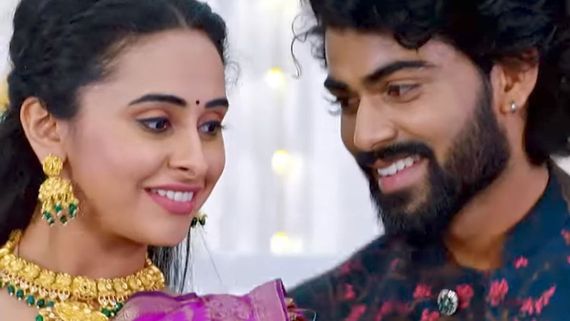 Puttkkana Makkalu: ಸ್ನೇಹಾ - ಕಂಠಿ ದೂರ ದೂರ; ಭಾರವಾದ ಮನಸ್ಸಿನಿಂದ ಮದುವೆಗೆ ಸಜ್ಜಾದ ಜೋಡಿಹಕ್ಕಿಗಳು 