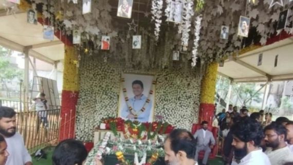 Puneeth Rajkumar: ಅಪ್ಪು ಸ್ಮಾರಕದಲ್ಲಿ ರಾಜ್ ಕುಟುಂಬದಿಂದ ಪೂಜೆ, ಅಪ್ಪನಿಗೆ ಇಷ್ಟದ ತಿಂಡಿಗಳನ್ನಿಟ್ಟ ಮಕ್ಕಳು 