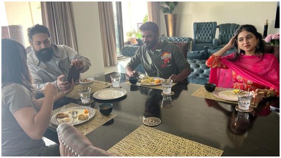ಯಶ್‌ ಮನೆಗೆ ಚಿಕ್ಕಣ್ಣ ಭೇಟಿ: ರಾಕಿಂಗ್ ಜೋಡಿ ಜೊತೆ ತಿಂಡಿ ಸವಿದು 'ಉಪಾಧ್ಯಕ್ಷ' ಸಕ್ಸಸ್ ಬಗ್ಗೆ ಚರ್ಚೆ 