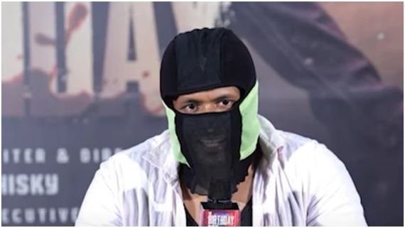 ಮನೆಯವರಿಗೆ ಗೊತ್ತಿಲ್ಲದೇ ಕದ್ದುಮುಚ್ಚಿ ಸಿನಿಮಾ ನಿರ್ದೇಶನ, ಮಾಸ್ಕ್ ಧರಿಸಿ ಪ್ರಚಾರ 