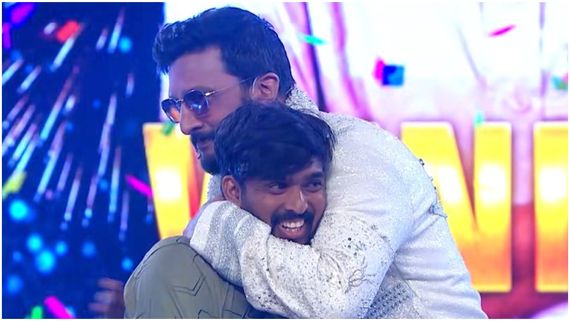 BBK 11; ಬಿಗ್‌ಬಾಸ್ ಟ್ರೋಫಿ ಗೆದ್ದ ಹನುಮಂತ; ಜೀ ಕನ್ನಡ ಪ್ರತಿಕ್ರಿಯೆ 