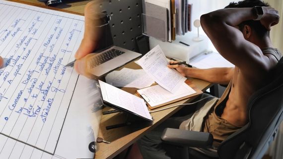 41ನೇ ವಯಸ್ಸಿನಲ್ಲಿಯೂ ಕಲಿಯುವ ಹುಚ್ಚು, 2ನೇ ವರ್ಷದ ಸೈಕಾಲಜಿ ಪರೀಕ್ಷೆ ಬರೆಯಲು ವಿದ್ಯಾಭ್ಯಾಸ ಮಾಡುತ್ತಿರುವ ನಟ..!