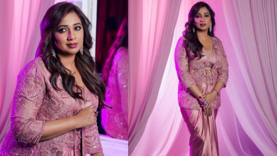 ಬಾರ್ಬಿ ಲುಕ್‌ನಲ್ಲಿ ಮಿಂಚಿದ ಗಾಯಕಿ ಶ್ರೇಯಾ ಘೋಷಾಲ್;ಗುಲಾಬಿ ಸುಂದರಿಯ ಮೋಡಿಗೆ ಫ್ಯಾನ್ಸ್ ಫಿದಾ