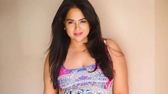 ಪ್ರತಿಭೆಗಿಂತ ಬಾಡಿ ಸೈಜ್ ಬಗ್ಗೆ ಚರ್ಚೆ ಮಾಡ್ತಾರೆ, ಮುಖಕ್ಕಷ್ಟೆ ಅಲ್ಲ ನನ್ನ ದೇಹಕ್ಕೆಲ್ಲಾ ಮೇಕಪ್ ಹಾಕ್ತಿದ್ರು- ಸಮೀರಾ ರೆಡ್ಡಿ