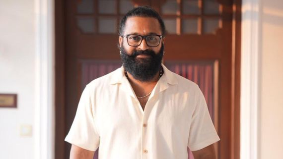 ಕನ್ನಡದ 'ದೊಡ್ಡ' ಕಲಾವಿದರಿಗೆ ಮಾದರಿಯಾದ ರಿಷಬ್ ಶೆಟ್ಟಿ; 'ಗಾರು' ಸಂಸ್ಕೃತಿಗೆ ಬ್ರೇಕ್ ಹಾಕಿದ ಡಿವೈನ್ ಸ್ಟಾರ್