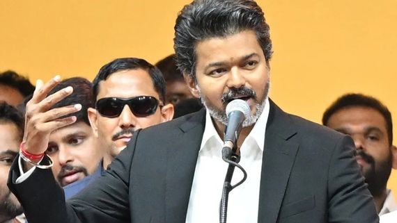 ವಿಜಯ್ ತಾನು ಹೇಳಿಕೊಂಡಂತೆ ನಿಜವಾಗಿಯೂ ಬಡವ ಆಗಿರಲಿಲ್ಲ; 3ನೇ ತರಗತಿ ಸಹಪಾಠಿ ಗುದ್ದು