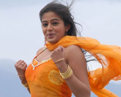 அமீர் மீது ப்ரியாமணி பாய்ச்சல்!