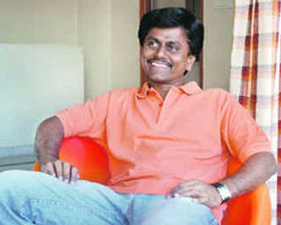 இயக்குனர் முருகதாஸ் கைது