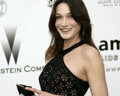 ப்ரூனியின் நிர்வாணப் படம் ஏலம்!