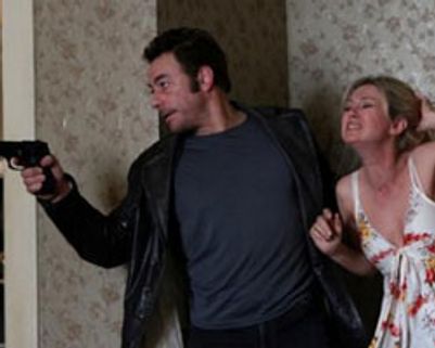 காதலின் பெயரில் ஒரு சண்டை!