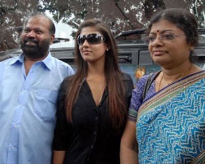குசேலனுக்கு எதிராக சதியாம்!-சொல்கிறார் புஷ்பா கந்தசாமி