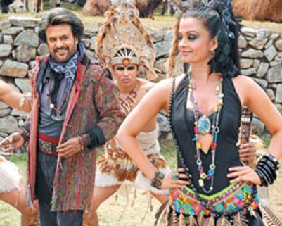 காட்பாடியில் ரஜினி-ஐஸ்வர்யா ராய்!