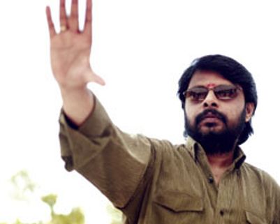 ~~கிளாமர்~~ மோகம் மாறும் - விக்ரமன்