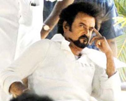 கைமாறியது எந்திரன்: சன் பிக்சர்ஸ் தயாரிக்கிறது!