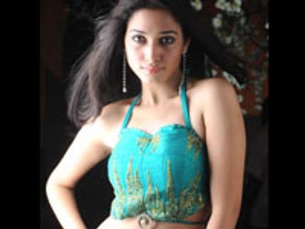 அடுத்தடுத்து சன் பிக்சர்ஸ் படம்: நான் ரொம்ப லக்கி! -தமன்னா