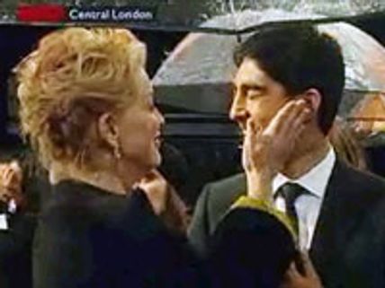 படேலை ~~விரட்டிய~~ ஷரோன்!