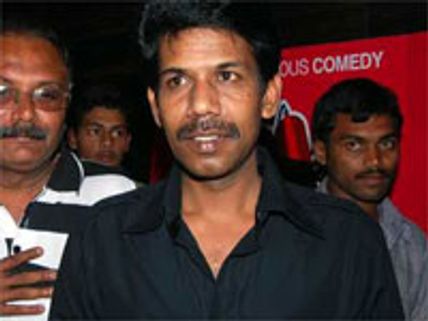 பாலாவுக்கு சௌந்தர்யா அட்வான்ஸ்?