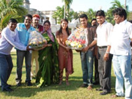 சரோஜா தேவி, நயன்தாராவுக்கு பாராட்டு!