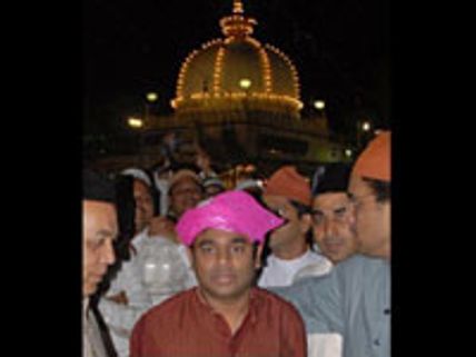 அஜ்மீர் தர்காவில் ஏ.ஆர்.ரகுமான்!