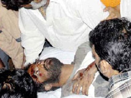 படுத்தபடி பிரச்சாரம் செய்யும் ஜுனியர் என்டிஆர்!