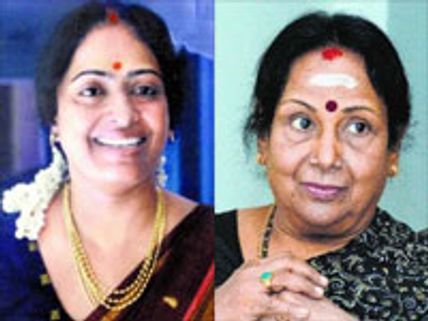 கேஆர் விஜயா, எம்என் ராஜத்துக்கு டாக்டர் பட்டம்!