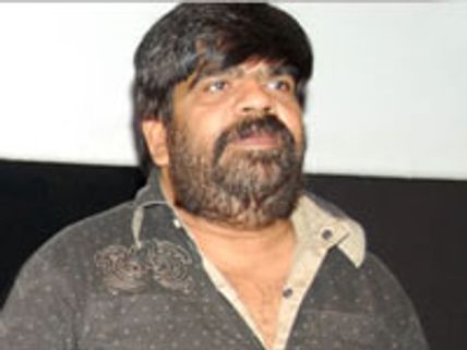 எங்கடா அந்த கோபி...?-சாமியாடும் டிஆர்