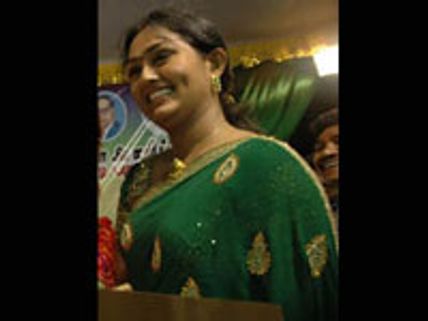 'அண்ணன்கள்' ராமதாஸ்-வைகோ: கலக்கும் விந்தியா