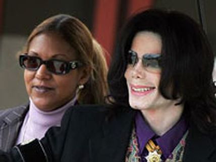 ரூ. 220 கோடி கேட்டு மைக்கேல் ஜாக்சன் மீது வழக்கு