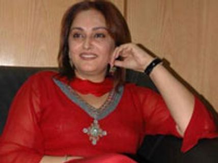 ஜெயபிரதா ஹோட்டல் அறையில் திடீர் சோதனை