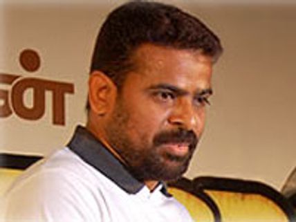 தமிழன் எப்படி திருப்பி அடிப்பான் என்பதை சோனியா 16ம் தேதி அறிவார்: அமீர் 