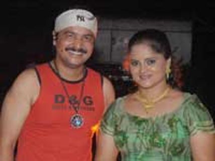 மனிதநேயம்.. கலைஞர்களுக்கு எம்.எஸ்.வி. அறிவுரை