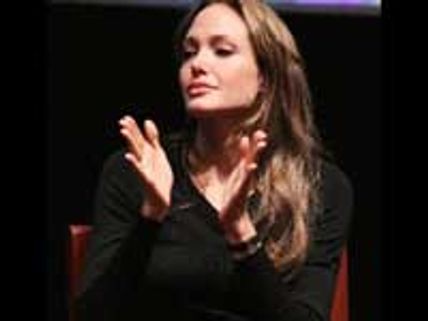 உலக அகதிகள் தின நிகழ்ச்சி- கண்ணீர் விட்ட ஏஞ்செலீனா ஜூலி