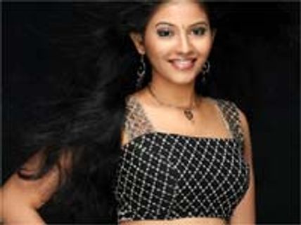 நடிக்க மறுத்த நாயகிகள்!- கருணாஸ் பரபரப்பு