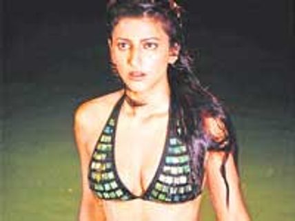 நீச்சல் உடைது ஏன்?-ஸ்ருதி கமல்