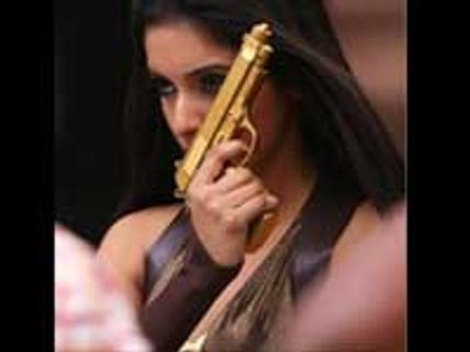 நடிகை அசின் பெறும் 150வது விருது!