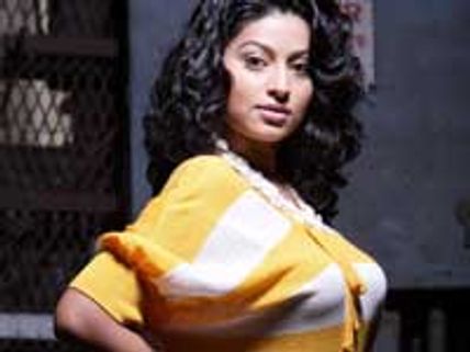 பிகினிக்கும் ஓகே! - இறங்கி வந்த ஸ்னேகா