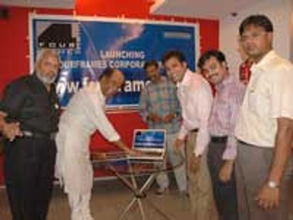 போர்பிரேம்ஸ் வெப்சைட் - ரஜினி துவக்கி வைத்தார்!