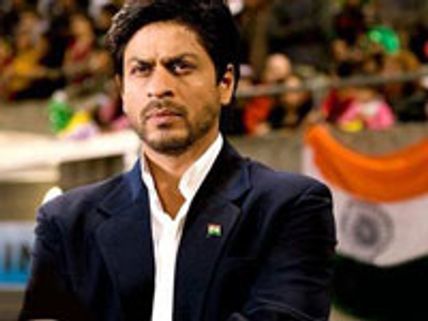 அமெரிக்கா: விமான நிலையத்தில் தடுக்கப்பட்ட ஷாரூக் கான்!